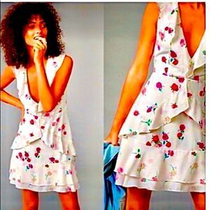 EXPRESS ASYMMETRICAL HEM V-NECK RUFFLED SLEEVELESS CHIFFON DRESS 8 NWT